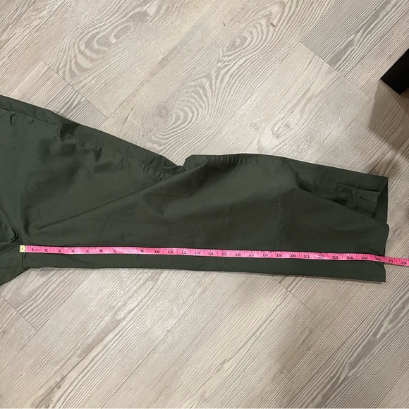 Aritzia The Group by Babaton Olive Green Walsh Wide Leg Pant size 6 women’s - Picture 5 of 11